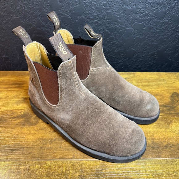 Blundstone 550 Suede Leather Ankle Boots M7 / W9 Brown Vibram Gumlie Slip On - Picture 1 of 6